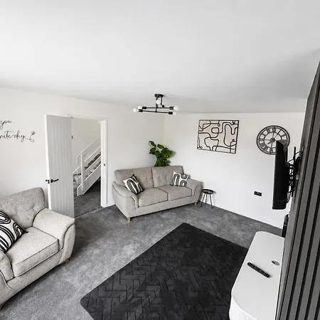 Feriehus Hollow House - Kingsize Beds - Great Peaceful Location *
